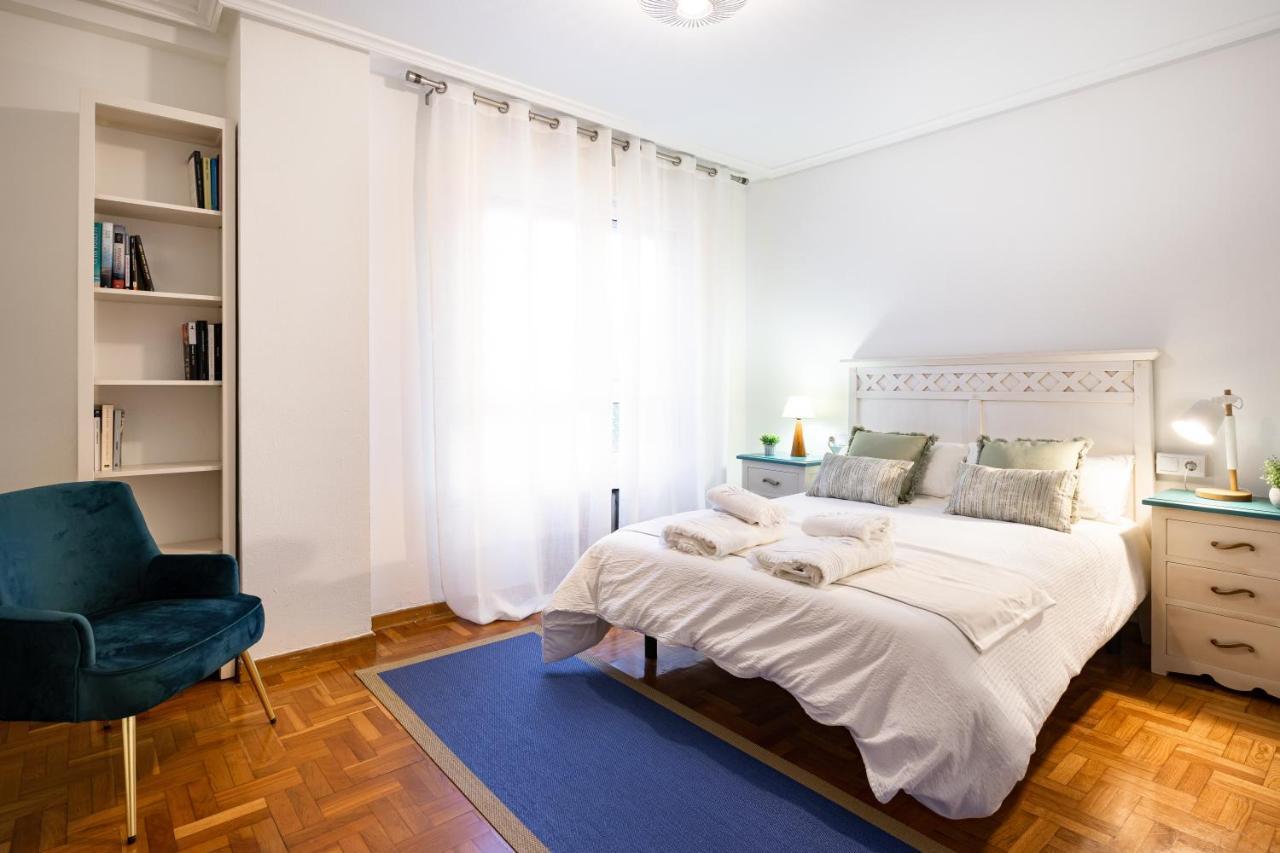 Primera Linea De Playa Con Plaza De Garaje Y Wifi * Gijon